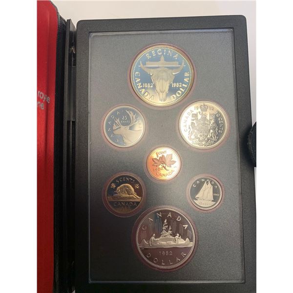 Royal Canadian Mint 1882-1982 , 100 Anniversary of Regina Bison Skull Specimen .500 Silver Double Do