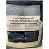 Image 2 : Hotel Grand Queen White Down Duvet