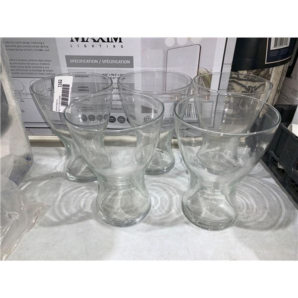 Lot of 5 Vases
