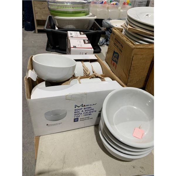 Lot Of 12 7oz Soup Bowls and 4 Bowls