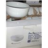 Image 2 : Lot Of 12 7oz Soup Bowls and 4 Bowls