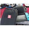 Image 5 : Nintendo Switch Case w/Games