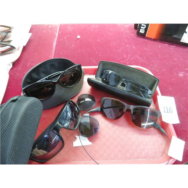 4-Tray of Fashion Sunglasses - 4 X $