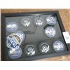Image 1 : Shadow Box w/Autographed Hockey Pucks