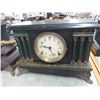 Image 5 : 5-Carved Wood Brass Accent Mantle Clock - 5 X $