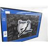 Image 1 : Framed Tampa Bay Lightning Team Autographed Jersey - 24" x 18"