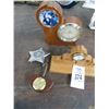 Image 1 : 4-Table Clock - Small - 4 X $