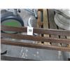 Image 2 : Wood Slat Cast Metal Base 4' Bench