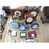 Image 2 : 15-Decorative Small Clocks - 15 X $