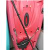 Image 2 : Lifetime Red  8' Kayak w/Paddle