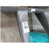 Image 2 : Rubbermaid Wheelbarrow