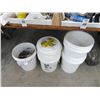 Image 1 : Twist Top 5 Gal. Bucket w/Chain and Nylon Rope