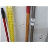 Image 2 : Shovels (2)