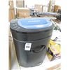 Image 1 : Royal Paper Shredder