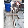 Image 1 : Orange Engine Stand