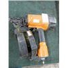 Image 1 : Bostitch Air Nailer Gun