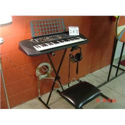 YAMAHA 72-100 PORTABLE GRAND PIANO (ELECTRIC PIANO TOP WITH BENCH)