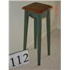 Image 1 : PLANT STAND WITH GREEN PAINTED LEGS - 29 1/2" high x 11" wide
