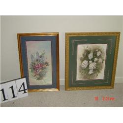 2 UNMATCHING FRAMED FLORAL PRINTS