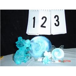 ALL THE WORLD LOVES A CLOWN - GABBY - 4 PIECES - SLAG LIGHT BLUE/CLEAR - (M) (81)