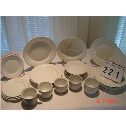 J. & G. MEAKIN HANLEY (ENGLAND) - IRONSTONE CHINA - PLAIN WHITE PIECES WITH SOME CHIPS, DARK SPOTS, 