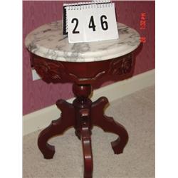 VICTORIAN STYLE LOW MARBLE TOP TABLE/STAND WITH CURVED FEET AND CARVINGS - 14" WIDE X 19" TALL