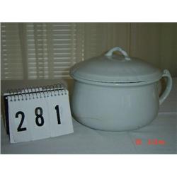 ROYAL IRONSTONE CHINA - W.H. GRINDLEY (ENGLAND) CHAMBER POT - LID AND SIDE HANDLE - 7"