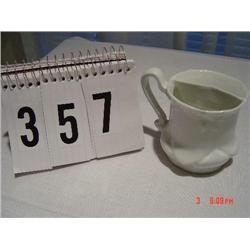 SHAVING MUG - white embossed simple flowers