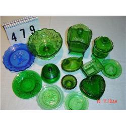 (12) PIECES OF GREEN GLASS - (5) souvenir plates (1 is blue), CAT IN BASKET squared dish with lid, g