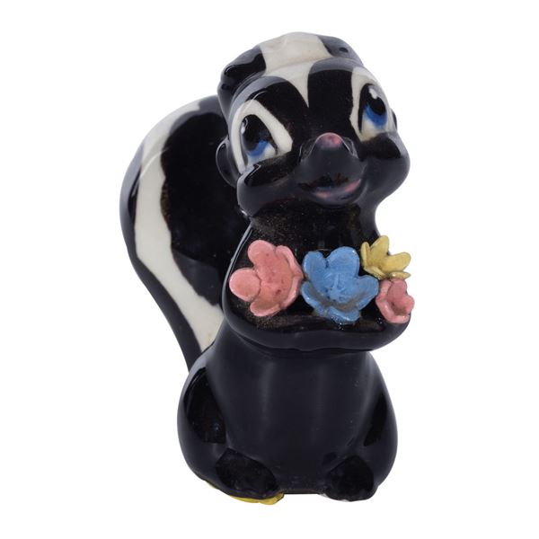 A Hagen-Renaker Flower Ceramic Figurine.