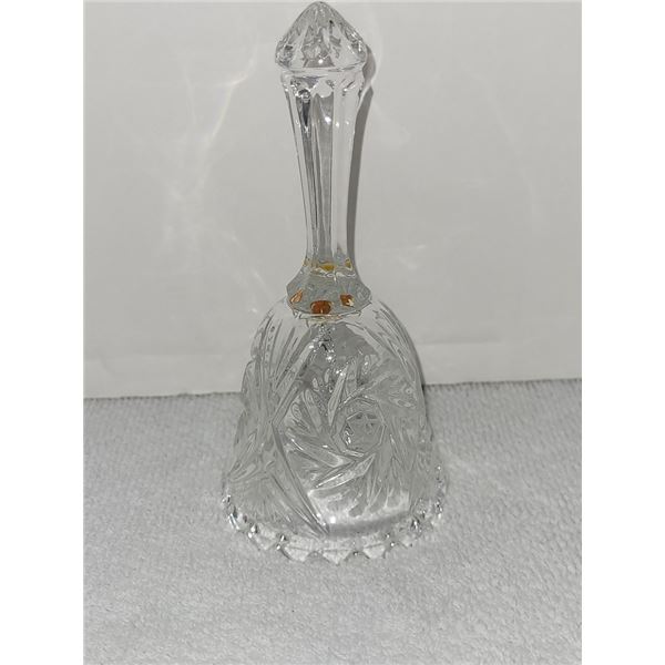 SCALLOPED CRYSTAL BELL