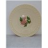 Image 1 : BELEEK IRISH ROSE 9" CHRISTMAS PLATE 1986