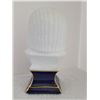 Image 3 : LIMOGES THARAUD PORCELAIN FRENCH BUST GOLD TRIMMED