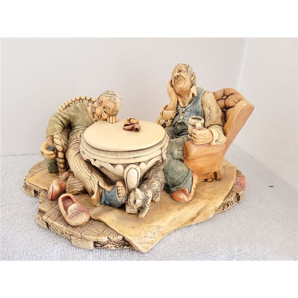 NATURECRAFT OLD PALS NO 802 STATUE