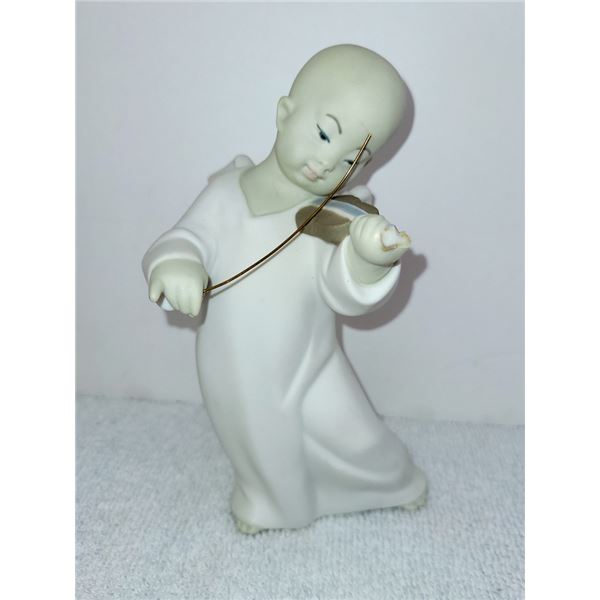 LLADRO ASIAN BOY WITH VIOLIN STATUE
