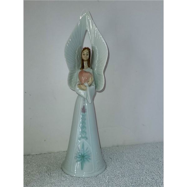 LLADRO SOUNDS OF LOVE BELL