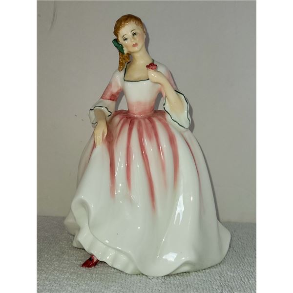 ROYAL DOULTON TENDER MOMENT HN 3303
