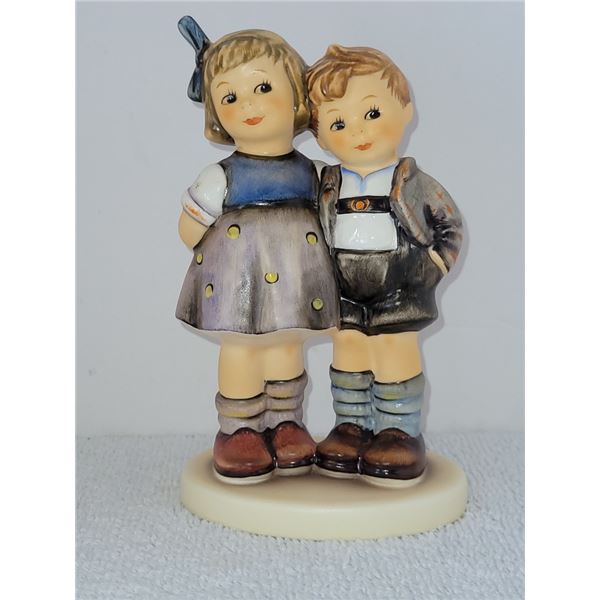 GOEBEL HUMMEL THE LITTLE PAIR