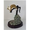 Image 3 : RUBYS COLLECTION CAT ON A WATER PUMP