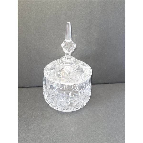 CRYSTAL LIDDED DISH 3.25" X 5.5"