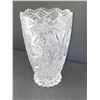 Image 2 : CUTE CRYSTAL FLOWER VASE 4.5" X 7"