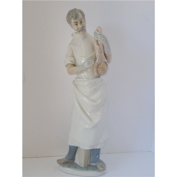 VERY TALL LLADRO STATUE RARE PIECE 4.5" X 14.5"