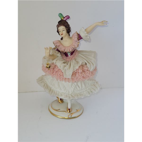 DRESDEN ANGELA STATUTE 5" X 6.75"