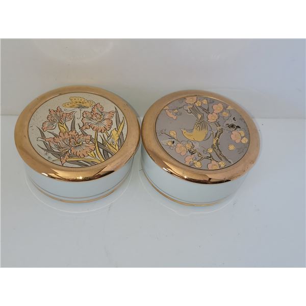 PAIR OF COPPER TRIMMED LIDDED TRINKET BOXES 3.5"