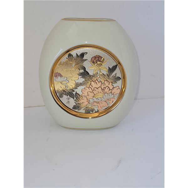 CHOKIN 24K GOLD EDGE PEONIES WHITE VASE 4.5" X 5.25"