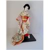 Image 1 : GEISHA GIRL ON WOODEN PLATFORM 7" X 15.5"