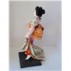 Image 4 : GEISHA GIRL ON WOODEN PLATFORM 7" X 15.5"