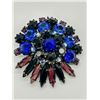 Image 2 : BEAUTIFUL MULTI-COLOURED CRYSTAL JAPANNED BROOCH