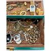 Image 3 : VINTAGE JEWELLERY BOX WITH VARIETY OF QUALITY ITEMS AND