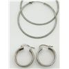 Image 2 : LOT OF 5 PAIRS OF STERLING SILVER HOOP EARRINGS